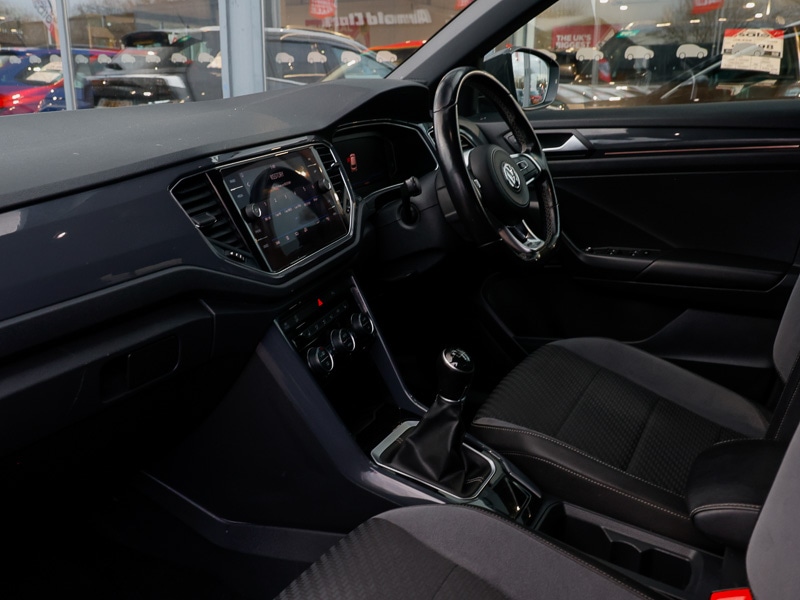 Used Volkswagen T-Roc 2018 for sale - 77358011: Photo 15