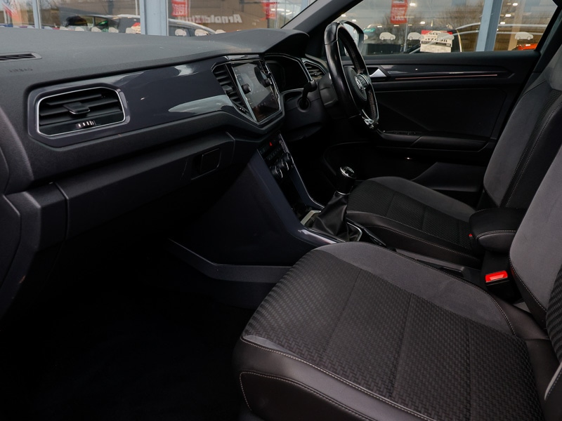 Used Volkswagen T-Roc 2018 for sale - 77358011: Photo 5