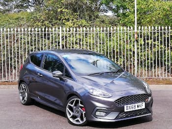 Used Ford Fiesta 2018 for sale - 79858013: Photo