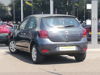 Used Dacia Sandero 2019 for sale - 79461590: Photo