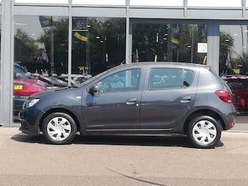 Used Dacia Sandero 2019 for sale - 79461590: Photo