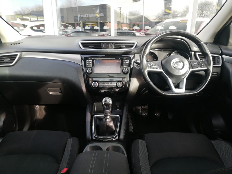 Used Nissan Qashqai 2018 for sale - 78046273: Photo 2