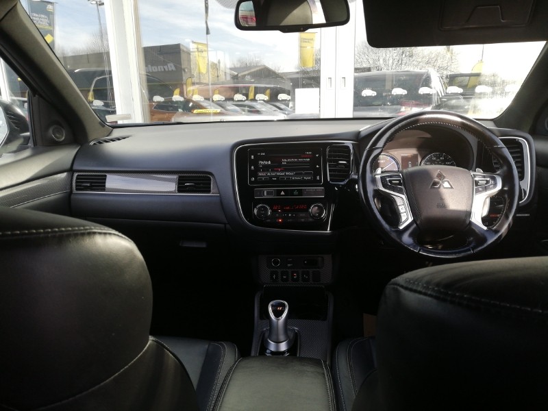 Used Mitsubishi Outlander 2019 for sale - 77004338: Photo 2