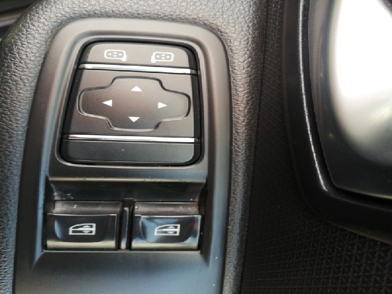 Used Renault Clio 2018 for sale - 77265190: Photo 12