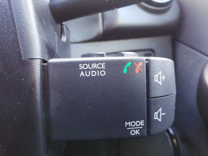 Used Renault Clio 2018 for sale - 77265190: Photo 17