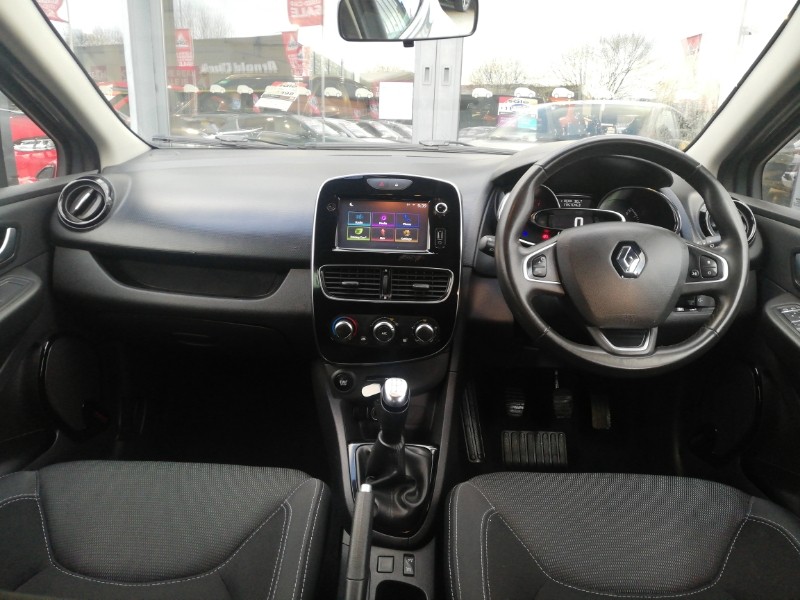 Used Renault Clio 2018 for sale - 77265190: Photo 2