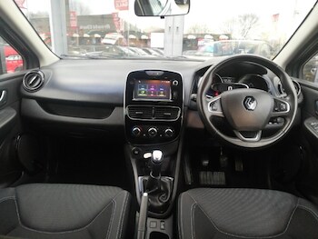 Used Renault Clio 2018 for sale - 77265190: Photo