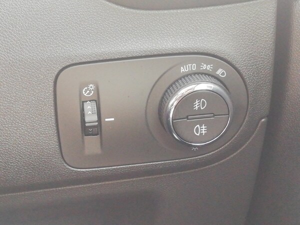 Used Vauxhall Crossland 2022 for sale - 75645137: Photo 18