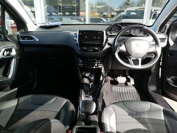 Used Peugeot 2008 2018 for sale - 78603734: Photo