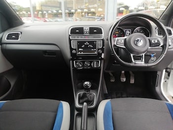 Used Volkswagen Polo 2015 for sale - 78391687: Photo