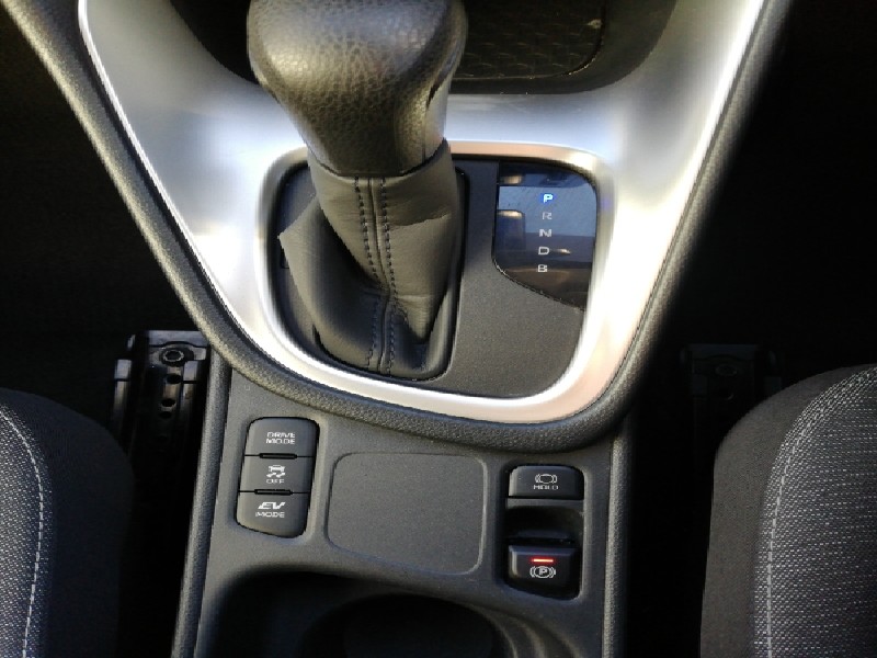 Used Toyota Yaris 2022 for sale - 76656722: Photo 18