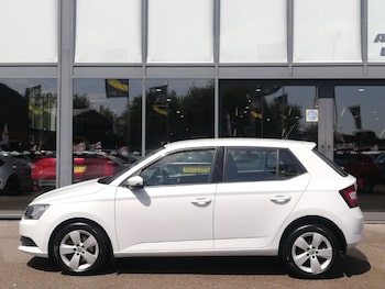 Used Skoda Fabia 2015 for sale - 79171541: Photo