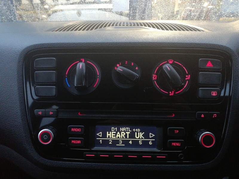 Used Volkswagen up! 2014 for sale - 76885594: Photo 11