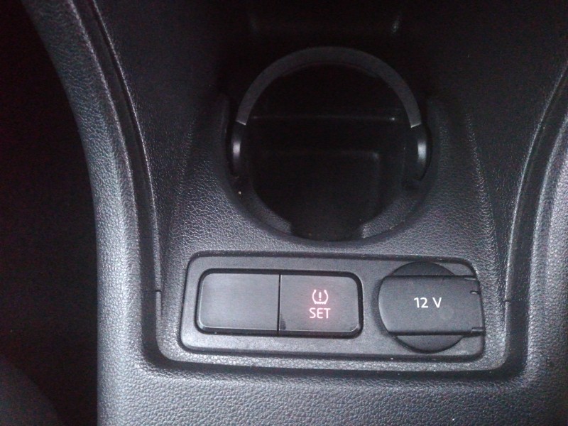 Used Volkswagen up! 2014 for sale - 76885594: Photo 16