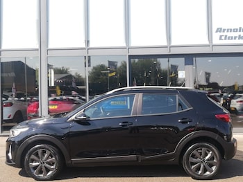 Used Kia Stonic 2023 for sale - 79157519: Photo