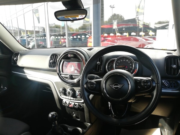 Used MINI Countryman 2019 for sale - 76135196: Photo 2