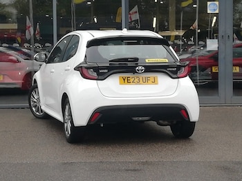 Used Toyota Yaris 2023 for sale - 78877294: Photo