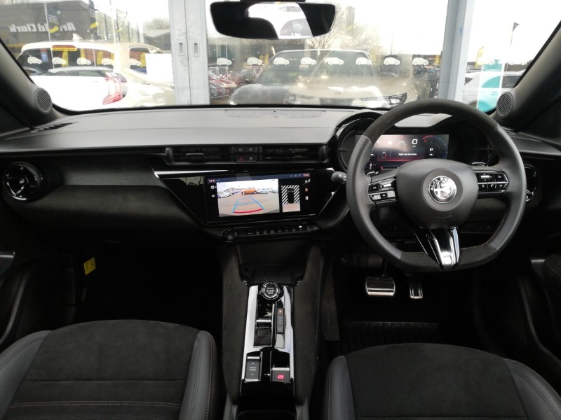 Used Alfa Romeo Junior 2025 for sale - 78099190: Photo 2