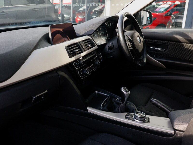 Used BMW 3 Series 2018 for sale - 77352436: Photo 15