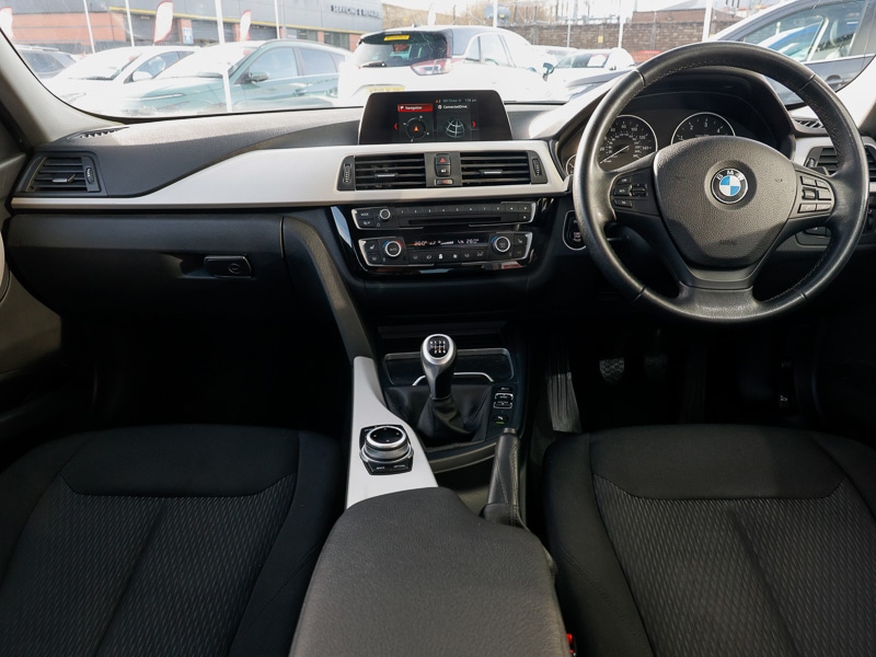 Used BMW 3 Series 2018 for sale - 77352436: Photo 2