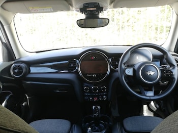 Used MINI Hatch 2024 for sale - 79433074: Photo