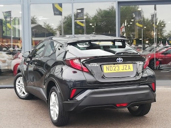Used Toyota C-HR 2023 for sale - 78916899: Photo