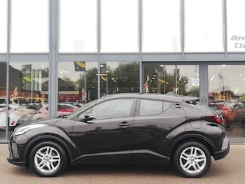 Used Toyota C-HR 2023 for sale - 78916899: Photo