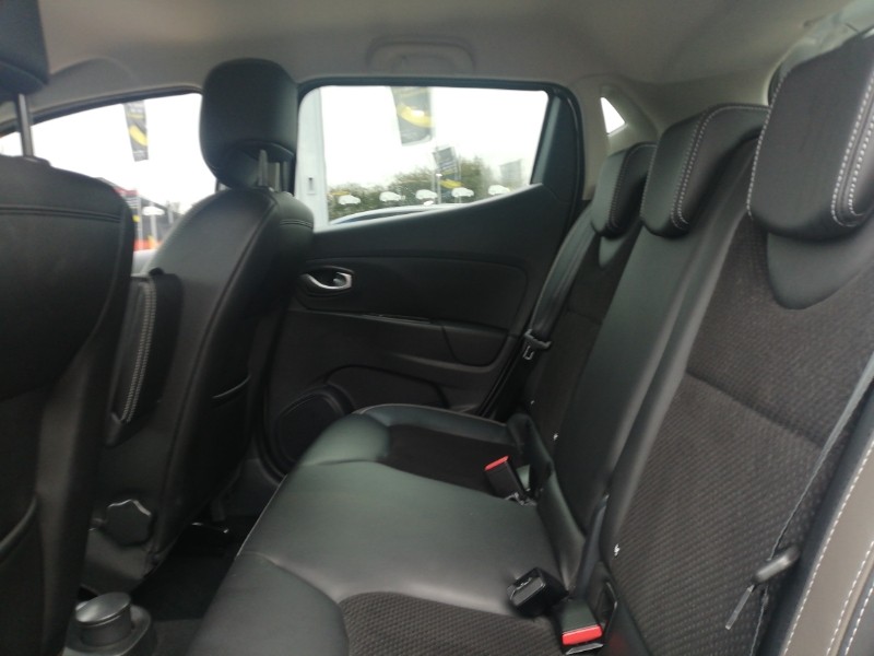 Used Renault Clio 2017 for sale - 76889448: Photo 6