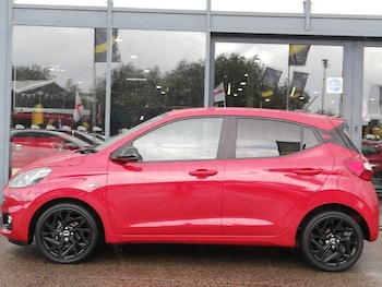 Used Hyundai i10 2023 for sale - 79461583: Photo