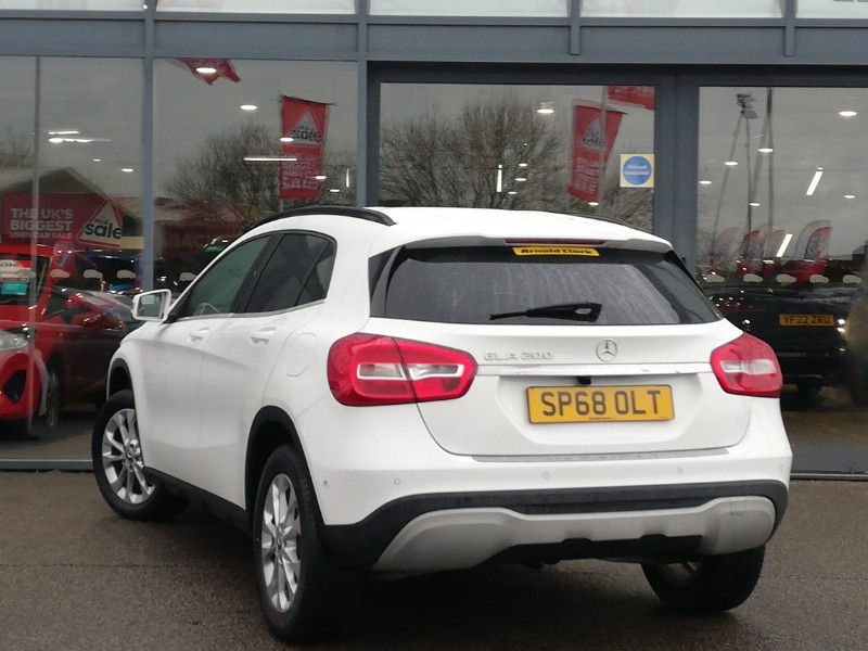 Used Mercedes-Benz GLA 2018 for sale - 77281605: Photo 3