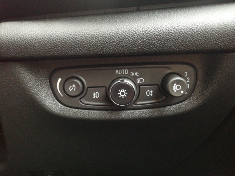 Used Vauxhall Insignia 2018 for sale - 77652251: Photo 18