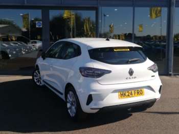 Used Renault Clio 2024 for sale - 74636386: Photo