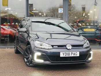 Used Volkswagen Golf 2018 for sale - 76880339: Photo