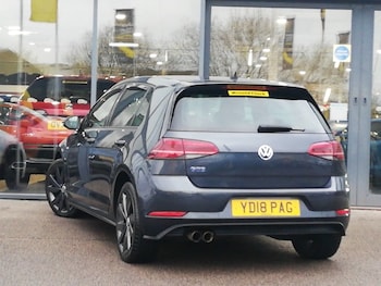 Used Volkswagen Golf 2018 for sale - 76880339: Photo