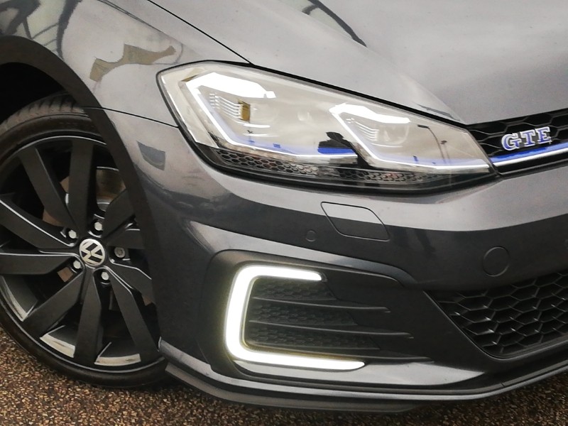 Used Volkswagen Golf 2018 for sale - 76880339: Photo 9