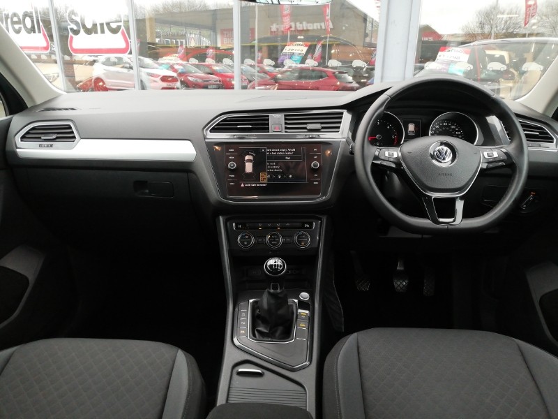 Used Volkswagen Tiguan 2019 for sale - 77999973: Photo 2