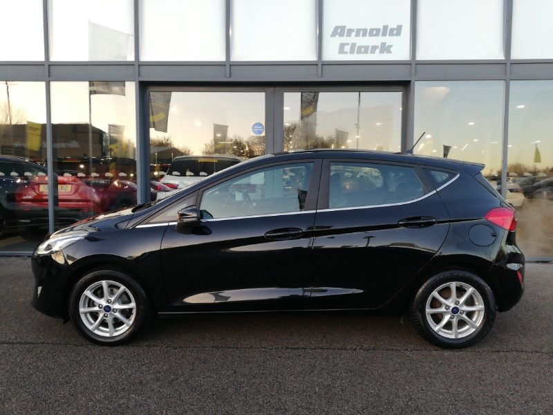 Used Ford Fiesta 2018 for sale - 76700060: Photo 4