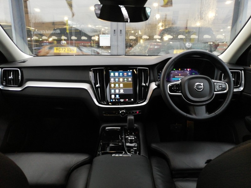 Used Volvo V60 2022 for sale - 77008548: Photo 2