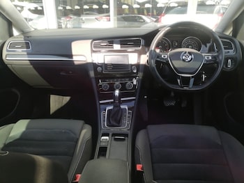 Used Volkswagen Golf 2016 for sale - 78238684: Photo