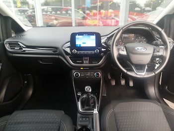 Used Ford Fiesta 2017 for sale - 76183533: Photo 2