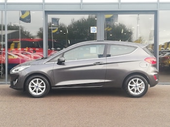 Used Ford Fiesta 2017 for sale - 76183533: Photo 4