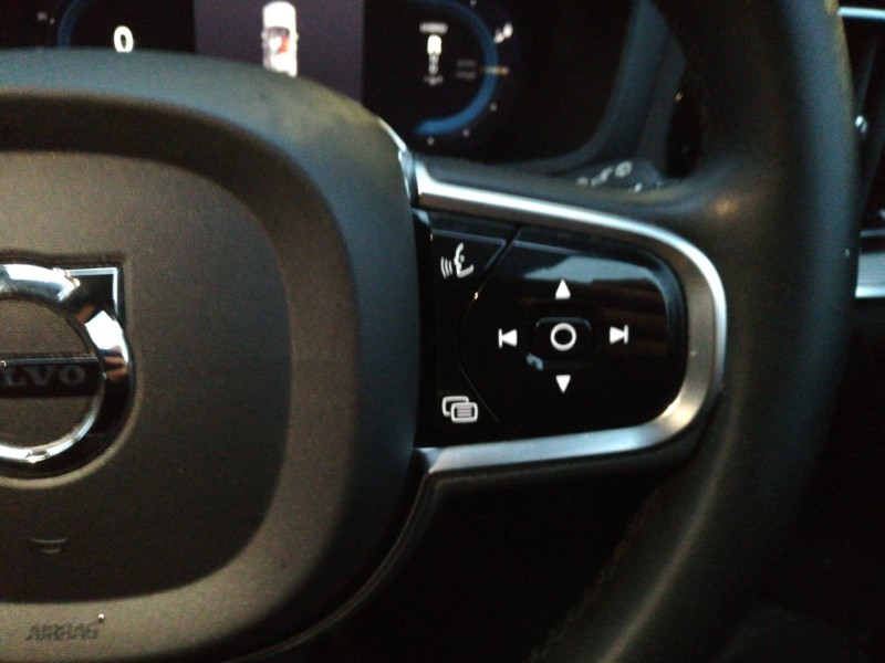 Used Volvo V60 2022 for sale - 76839153: Photo 11