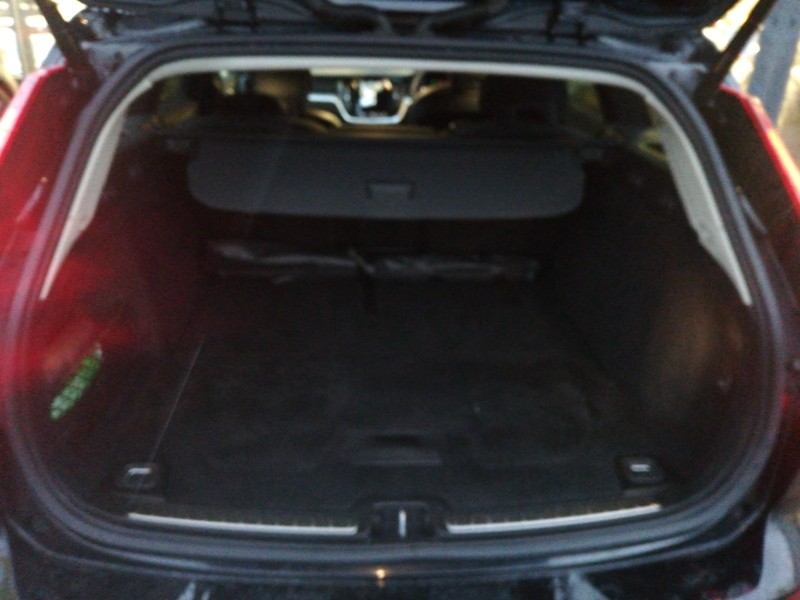 Used Volvo V60 2022 for sale - 76839153: Photo 8