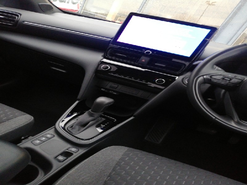 Used Toyota Yaris Cross 2024 for sale - 77337928: Photo 10