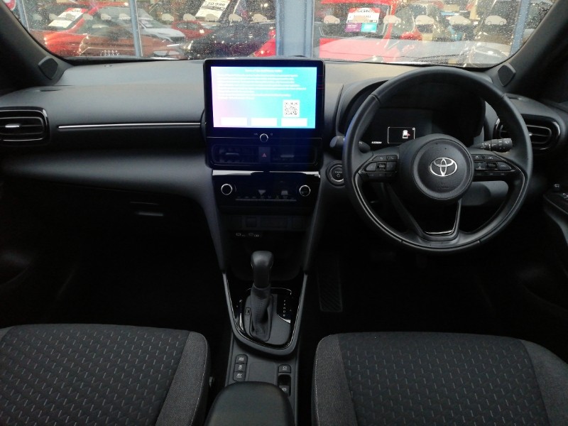 Used Toyota Yaris Cross 2024 for sale - 77337928: Photo 2