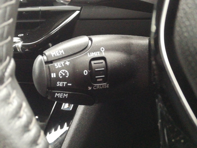 Used Peugeot 2008 2022 for sale - 77580111: Photo 12