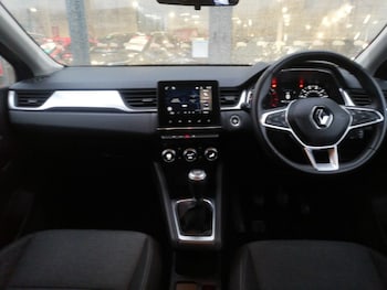 Used Renault Captur 2022 for sale - 79382803: Photo