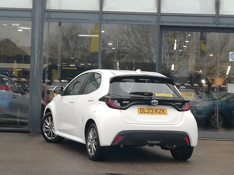 Used Toyota Yaris 2023 for sale - 77329876: Photo 3