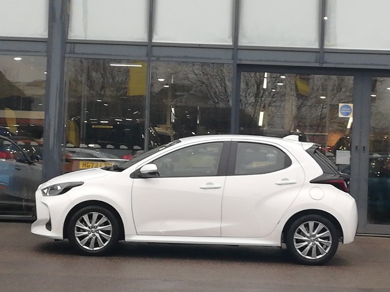 Used Toyota Yaris 2023 for sale - 77329876: Photo 4