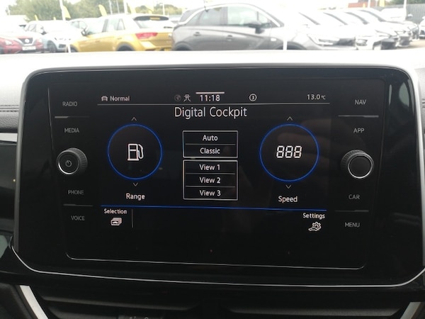 Used Volkswagen T-Roc 2022 for sale - 76221527: Photo 16